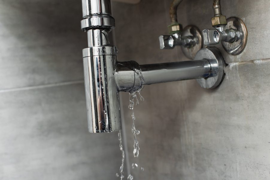 Read more about the article Seven Ways to Reduce Water Costs in Your Home: Tips from a Medinah Plumbing, Heating and Air Conditioning Company