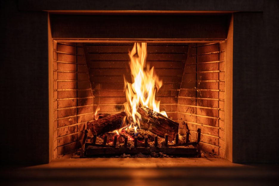 Read more about the article Smoke Problems in your Fireplace Can Be a Serious Danger to your Home and Health: Insights from a Plumbing, Heating and Air Conditioning Company in Warrenville, Illinois